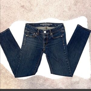 𝅺American Eagle Skinny Jeans